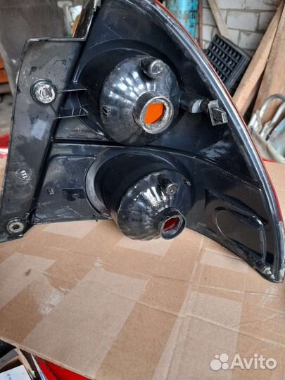 Фонарь задний сузуки лиана