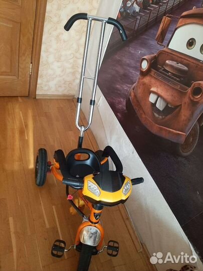 Трехколесный велосипед