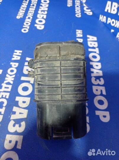 Клапан воздушного фильтра Nissan Primera P12 седан