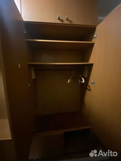 Шкаф