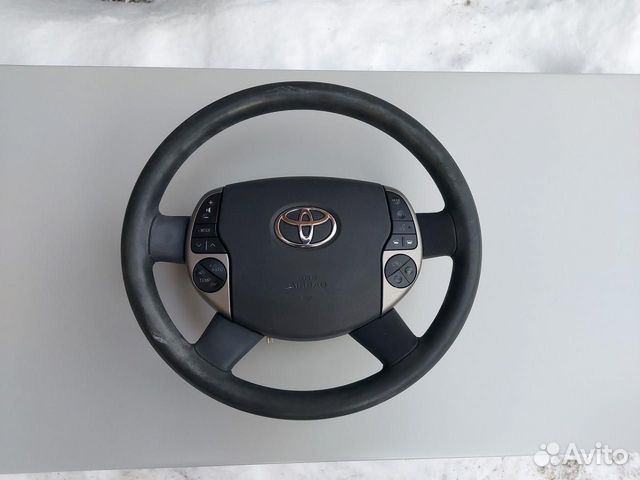Руль Toyota Prius 2 NHW20 (2003 - 2011)