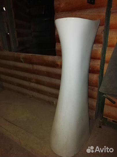 Для раковины нога фарфоровая