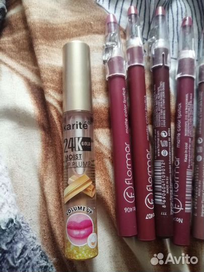 Блеск для увеличения губ