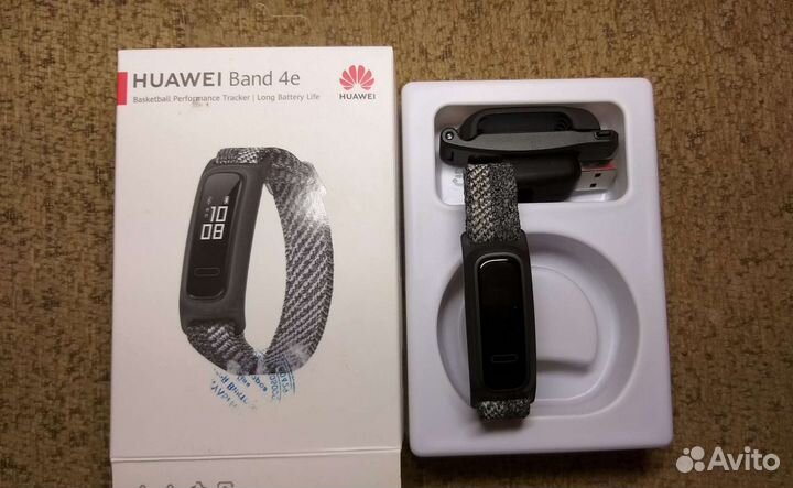 Фитнес-браслет