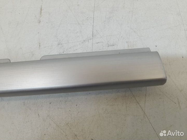 Накладка ручки внутренней задняя левая Toyota Land