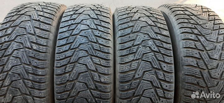 Hankook Winter I'Pike RS2 W429 215/65 R16