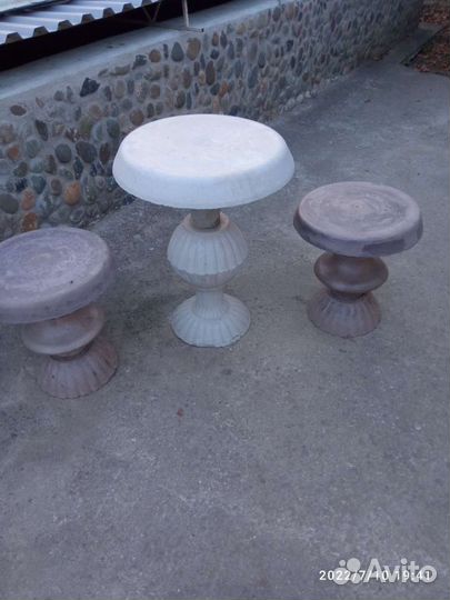 Для сада или беседки, Стол и две скамейки,Бетонные