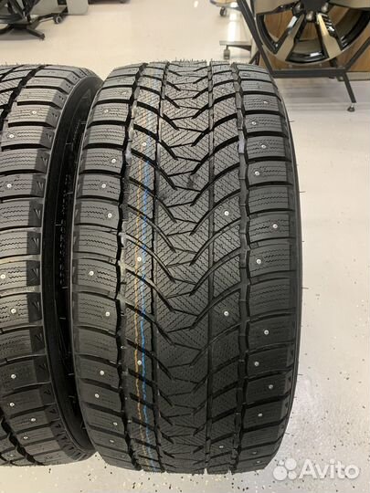 Tri Ace Snow White II 245/40 R19 и 275/35 R19 98H