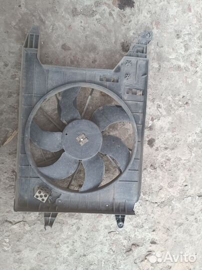 Диффузор радиатора с вентилятором Nissan Almera G1