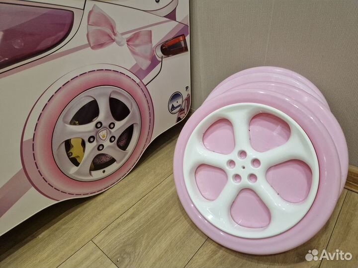 Детская кроватка- машина