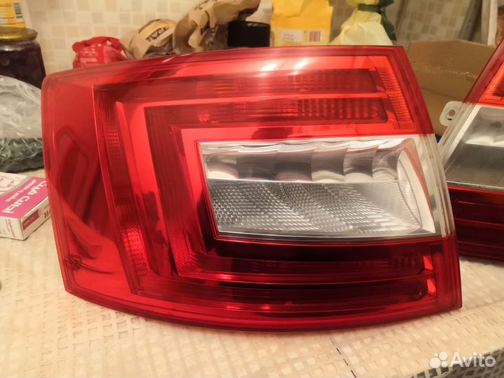 Задний фонарь левый Skoda Octavia a7 оригинал