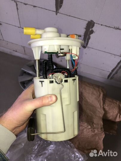Бензонасос toyota avensis