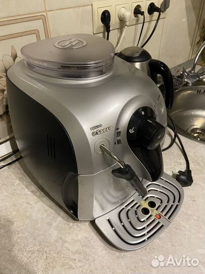 Кофемашина philips saeco xsmall HD8646