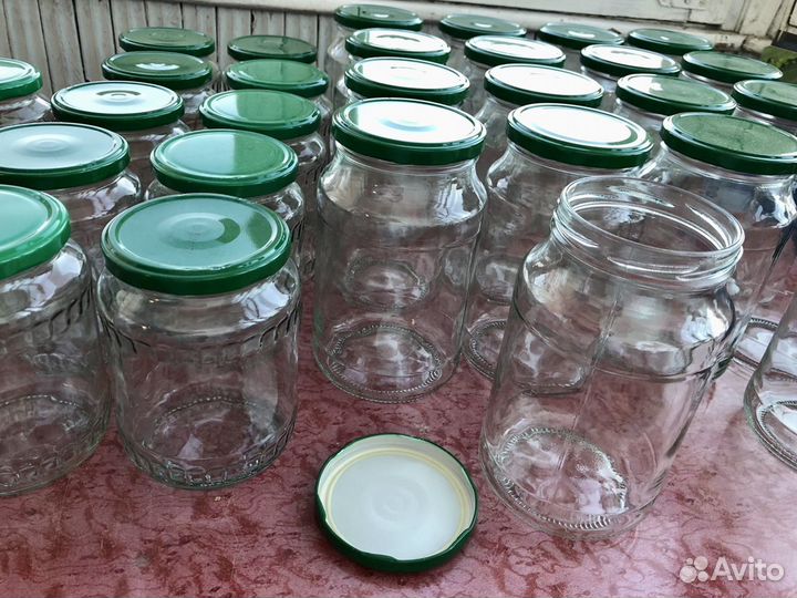 Банка стеклянная с крышкой