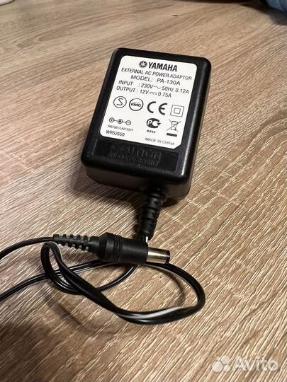 Синтезатор Yamaha PSR E423