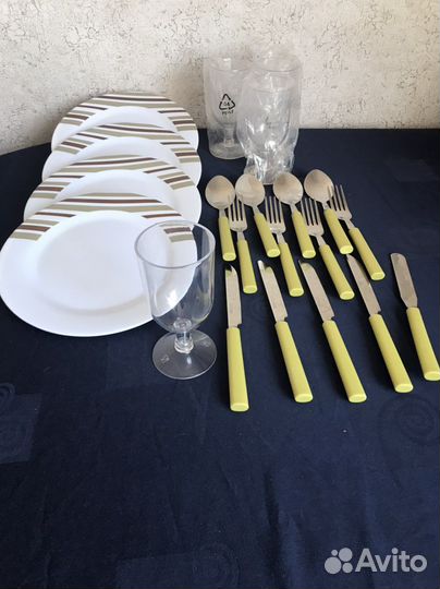 Набор для пикника на 4 персоны новый