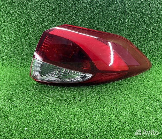 Фонарь правый Hyundai Tucson 3 до рест (15-19)