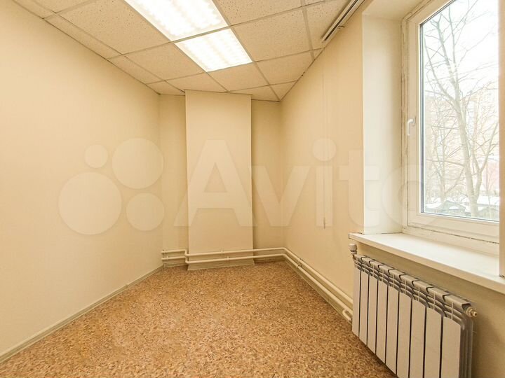 Офис, 38 м² после ремонта в центре с парковкой