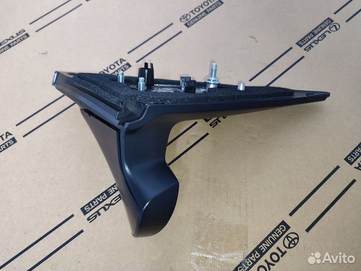 Крепление зеркала Toyota Prado 150