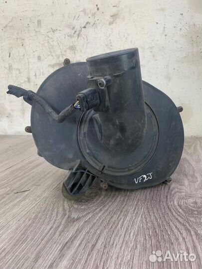 Корпус воздушного фильтра Ford Mondeo Q4BA 2009