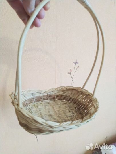 Корзина плетеная для подарков