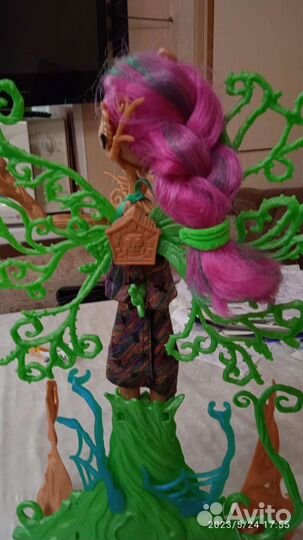 Кукла Триза дерево Торнвиллоу Монстр Хай