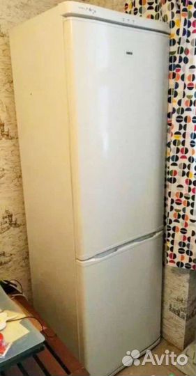 Холодильник Zanussi бу нерабочий