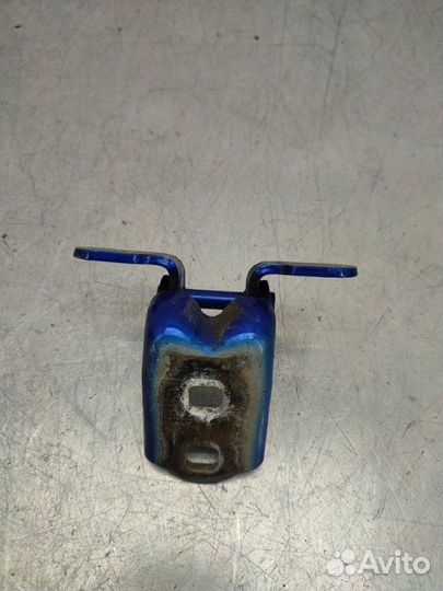 Петля двери задняя правая Renault Megane 2 седан