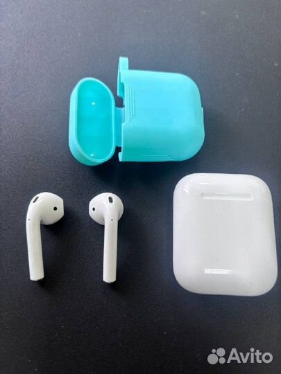 AirPods 1 поколения