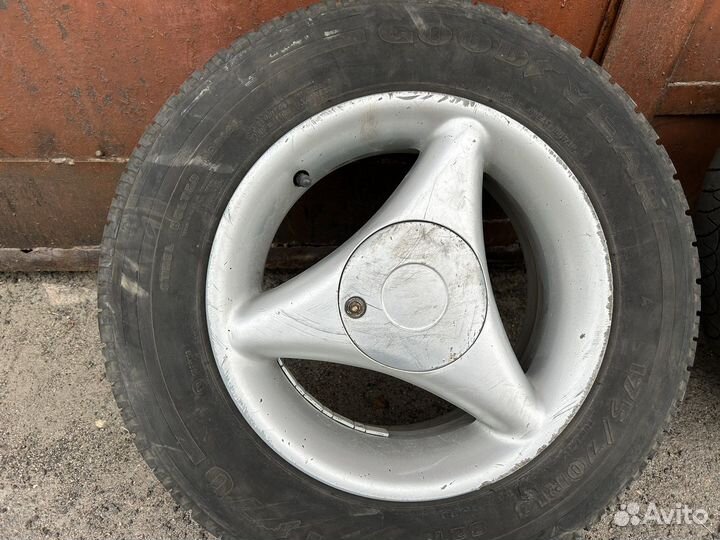Диски R13 с резиной на классику ваз