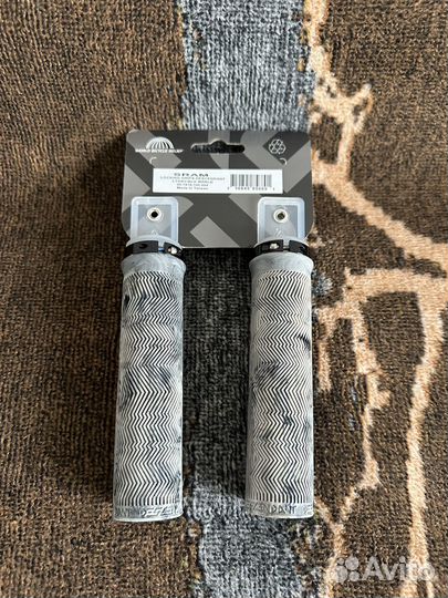 Грипсы Truvativ Descedant