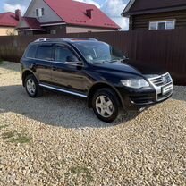 Volkswagen Touareg 2.5 AT, 2007, 238 200 км, с пробегом, цена 900 000 руб.