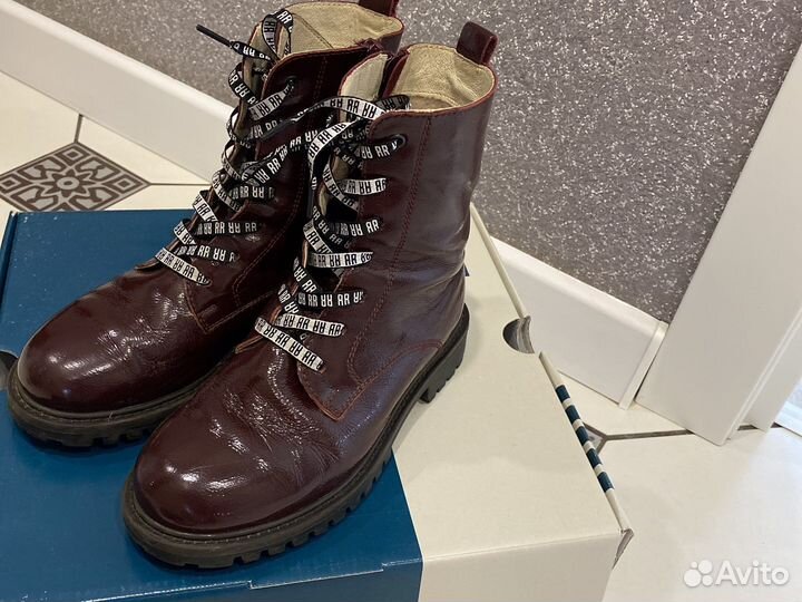 Школьные ботинки