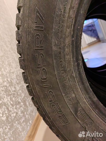 Nokian Tyres Hakkapeliitta 8 SUV 225/65 R32