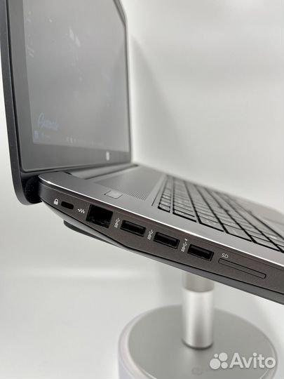 HP ZBook 17 G3 Xeon/16/512 IPS Full HD