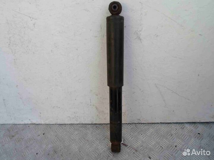 Амортизатор задний R Jeep Liberty 1 (KJ)