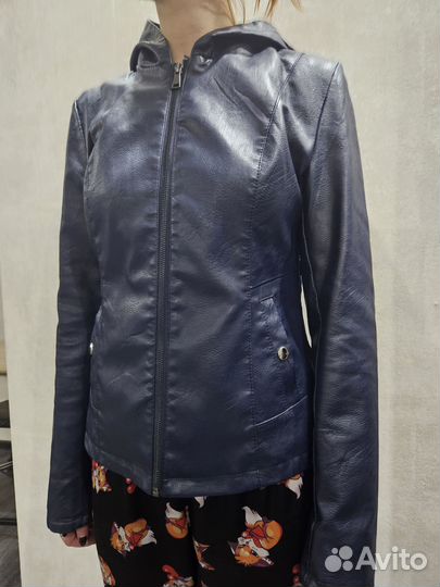 Куртка кожаная женская 42 44 с капюшоном