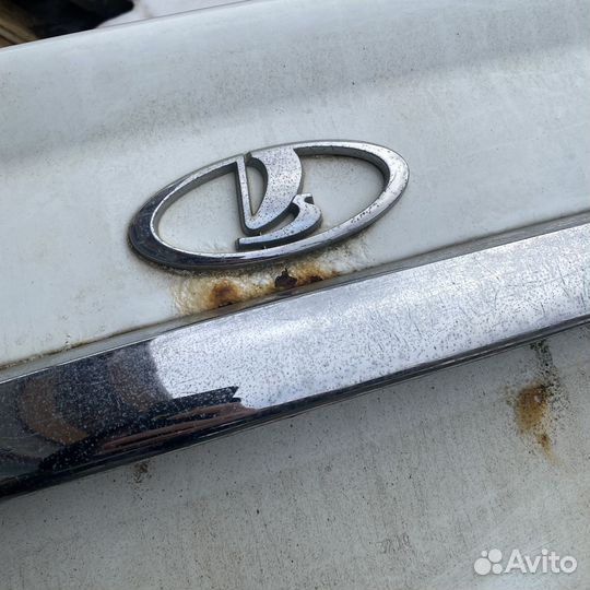 Крышка багажника LADA Priora седан