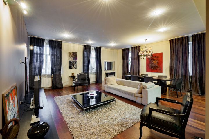 3-к. квартира, 135,6 м², 3/5 эт.