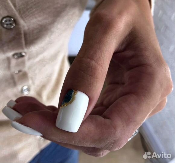 Маникюр/педикюр гель-лак Взлётка на Батурина