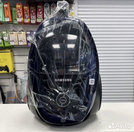 Пылесос Samsung SC18M3120VB