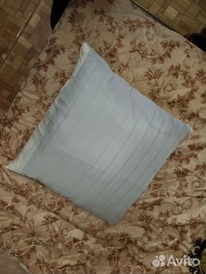 Подушки пуховые 60x60