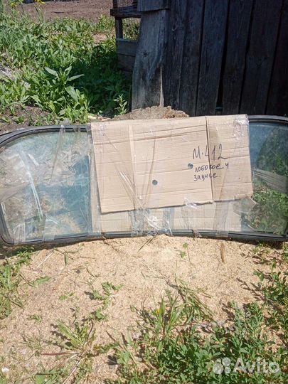 Лобовое стекло и заднее Москвич 412 (2шт.)