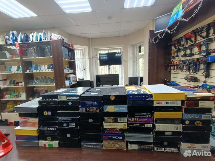 Видеокассеты 77шт