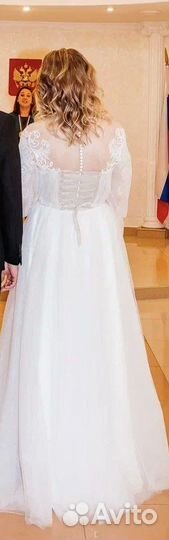 Свадебное платье