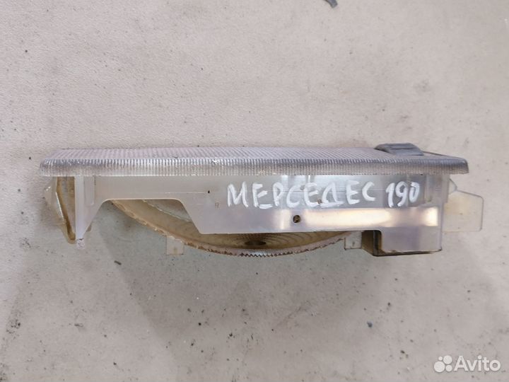 Плафон салон.потолочн.Mercedes-Benz 190 W201