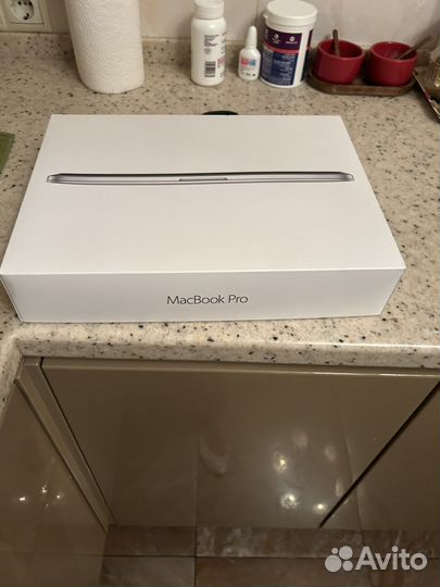 Коробка Apple MacBook Pro 13