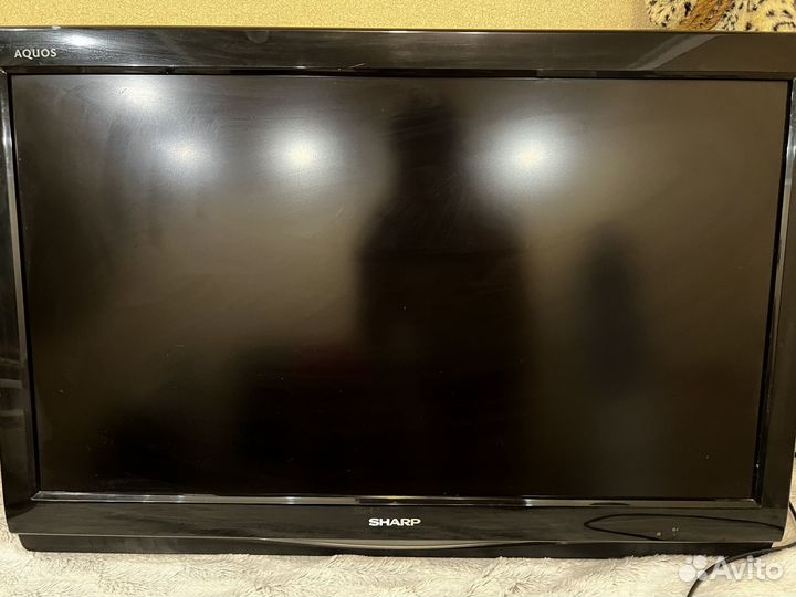 ЖК телевизор Sharp 32 дюйма