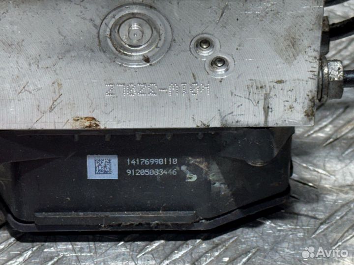 Блок ABS Volkswagen Tiguan 2009 5N0614109M