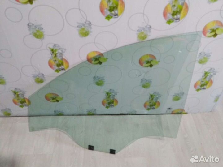 Стекло Лада хрей переднее левое